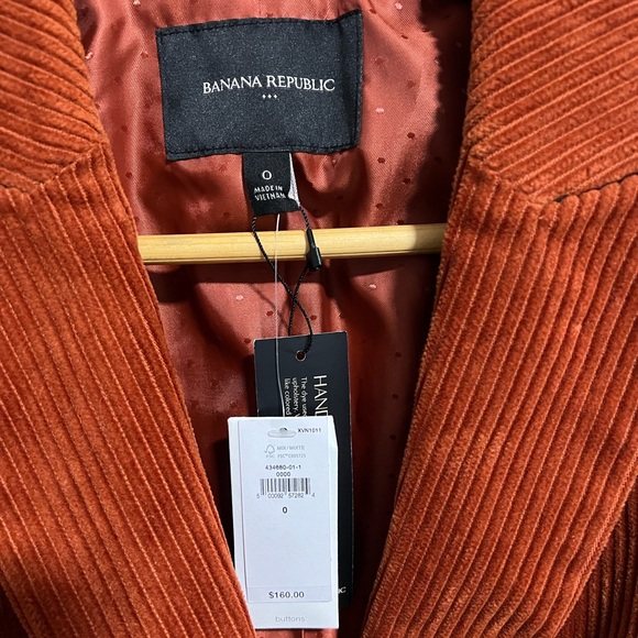 NWT Banana Republic burnt orange corduroy blazer. Women’s size 0 - Picture 2 of 3